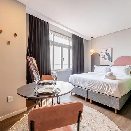 Xtay Cais Rooftop: A Melhor Hospedagem De Porto Alegre Exterior photo
